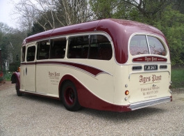 Vintage wedding bus for weddings in Basingstoke